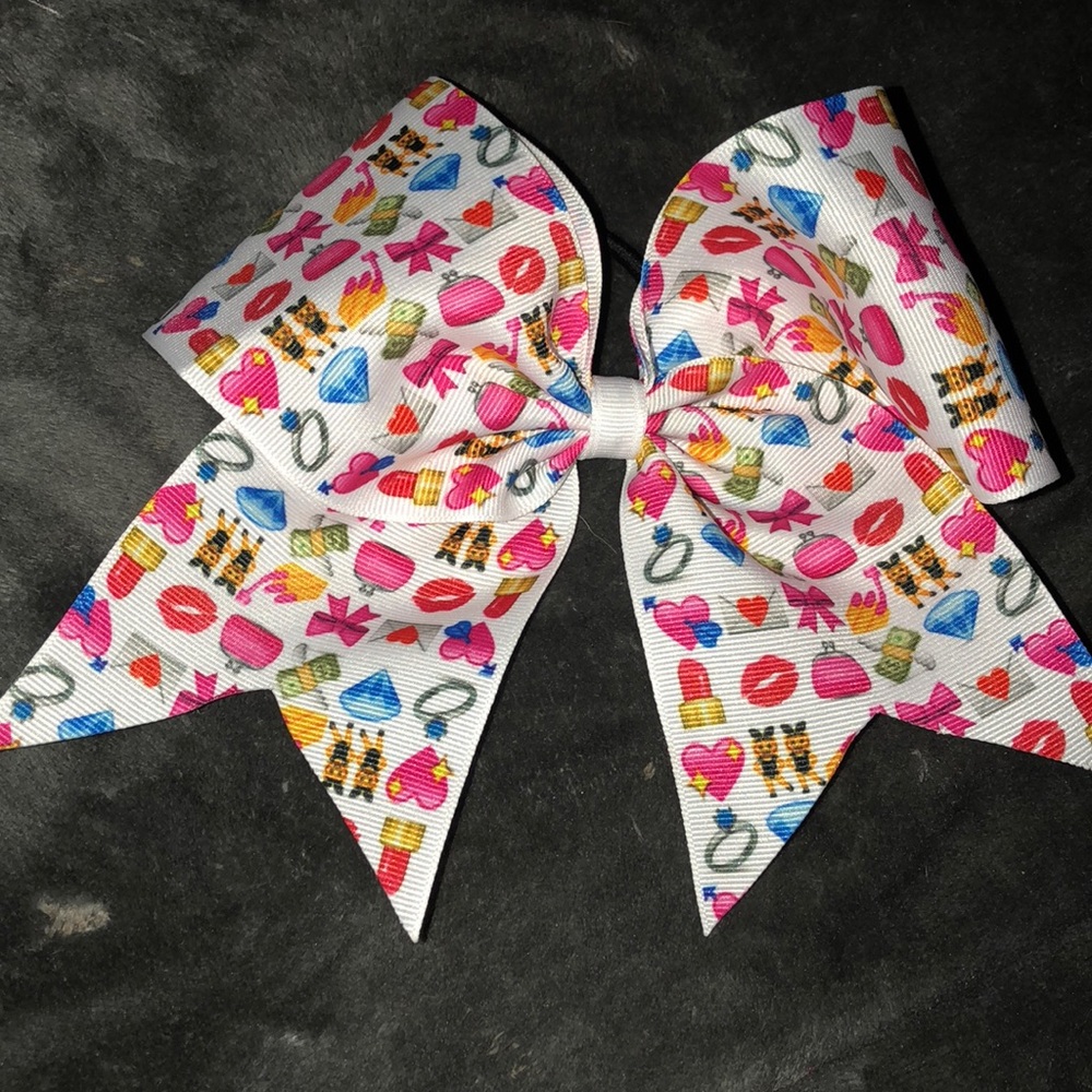 Cheer bow